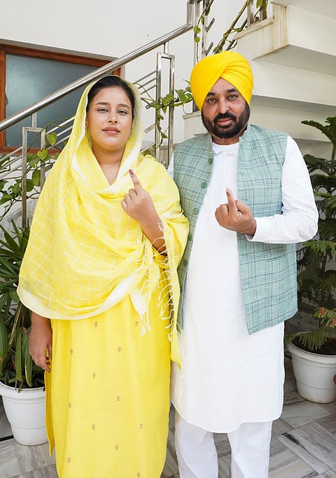 Bhagwant Mann and wife Dr Gurpreet Kaur |